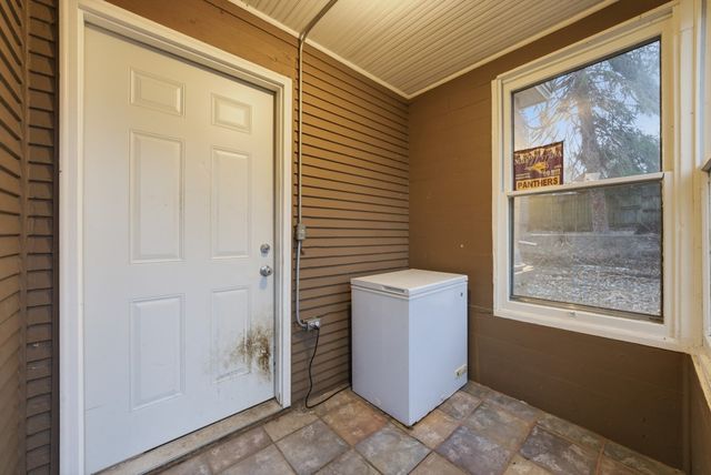 711 Creston Avenue, Des Moines, IA 50315