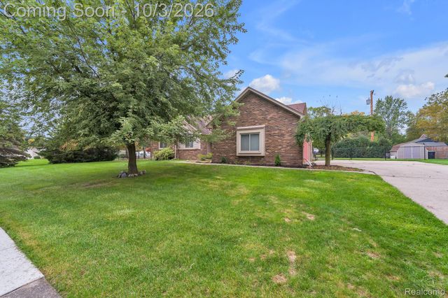 19157 Hillcrest Street, Livonia, MI 48152