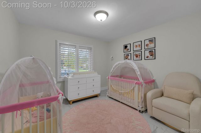 19157 Hillcrest Street, Livonia, MI 48152