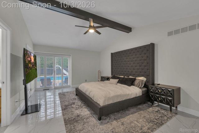 19157 Hillcrest Street, Livonia, MI 48152