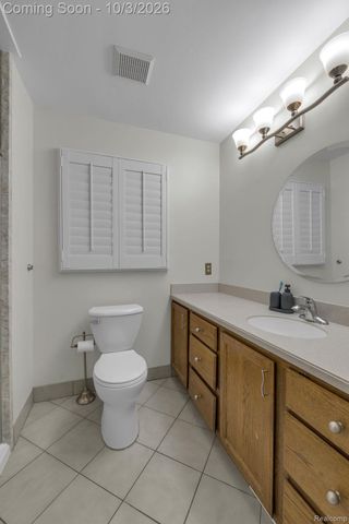 19157 Hillcrest Street, Livonia, MI 48152