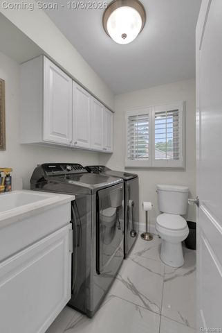19157 Hillcrest Street, Livonia, MI 48152