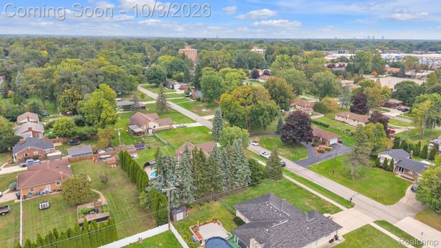 19157 Hillcrest Street, Livonia, MI 48152