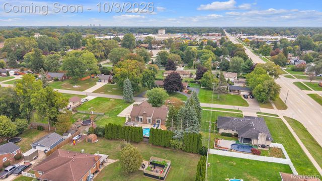 19157 Hillcrest Street, Livonia, MI 48152