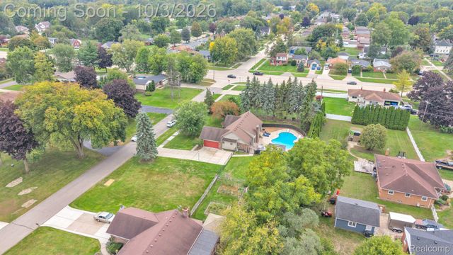 19157 Hillcrest Street, Livonia, MI 48152