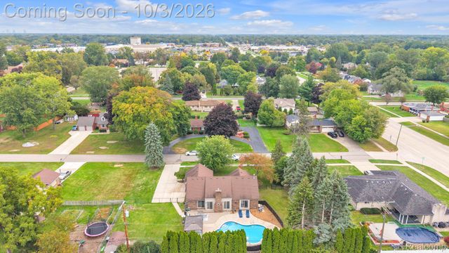 19157 Hillcrest Street, Livonia, MI 48152
