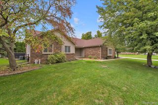 19157 Hillcrest Street, Livonia, MI 48152
