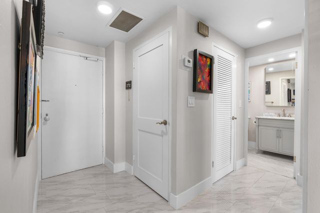 3333 NE 34th Street 806, Fort Lauderdale, FL 33308