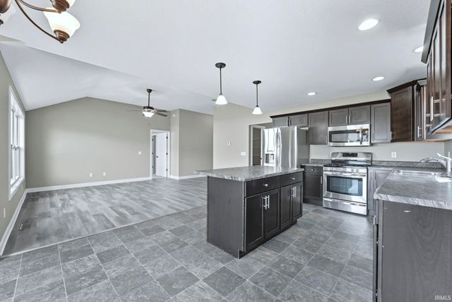 10253 Chesterhills Court, New Haven, IN 46774