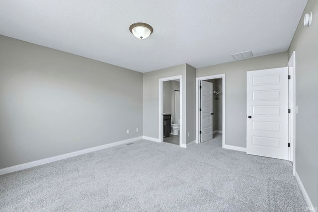 10253 Chesterhills Court, New Haven, IN 46774