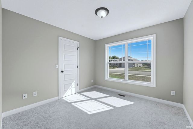 10253 Chesterhills Court, New Haven, IN 46774