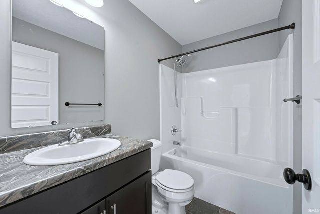 10253 Chesterhills Court, New Haven, IN 46774