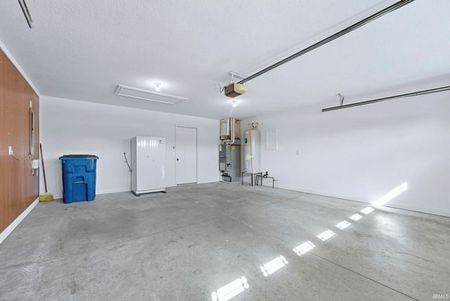 10253 Chesterhills Court, New Haven, IN 46774