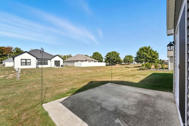 10253 Chesterhills Court, New Haven, IN 46774