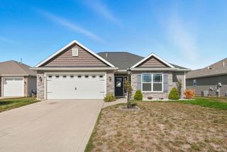 10253 Chesterhills Court, New Haven, IN 46774