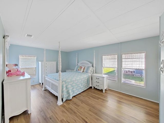 12501 ULMERTON ROAD 77, Largo, FL 33774