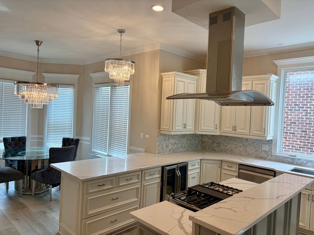 7381 S MADISON Street, Burr Ridge, IL 60527