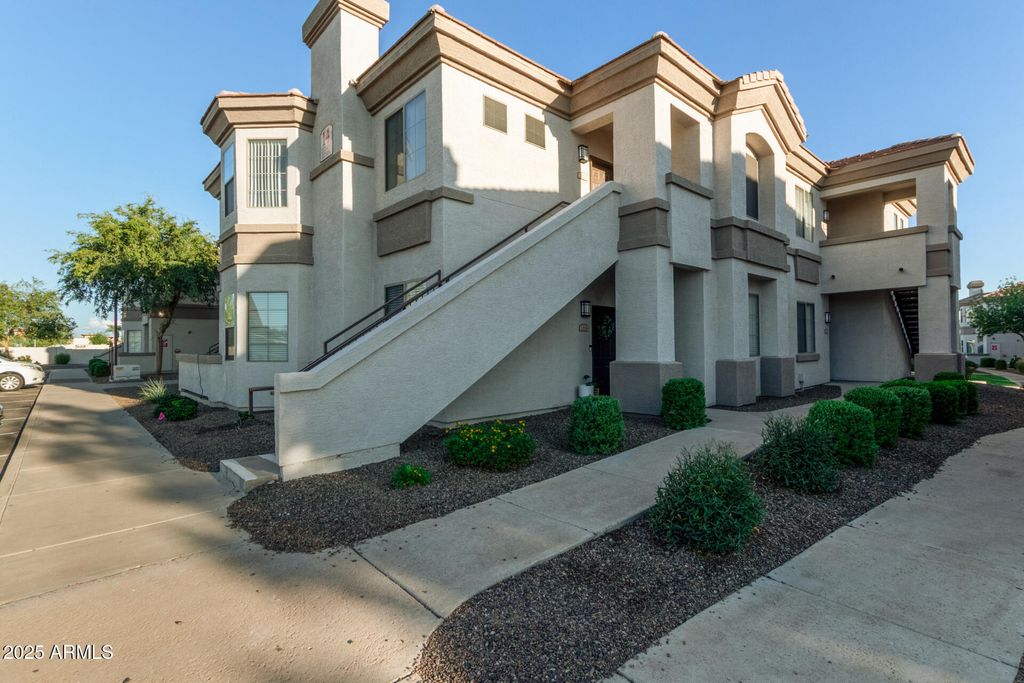 1941 S PIERPONT -- 2078, Mesa, AZ 85206