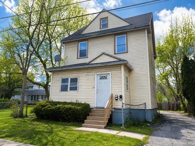 15 Home Place, Rochester, NY 14611