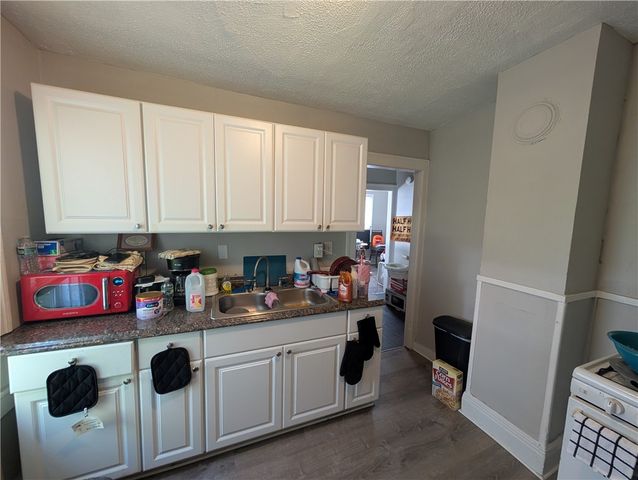 15 Home Place, Rochester, NY 14611