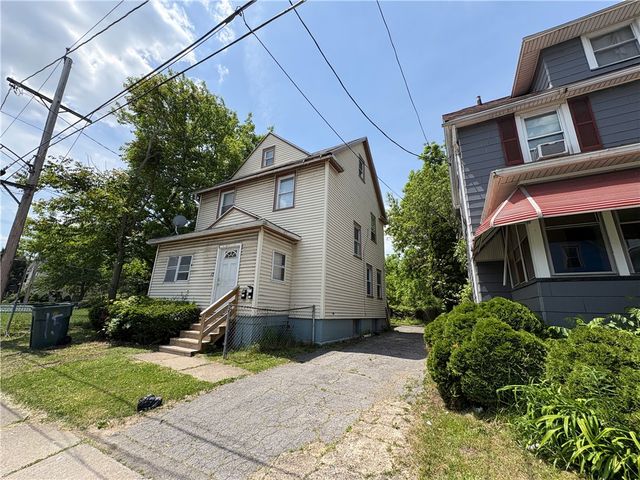 15 Home Place, Rochester, NY 14611