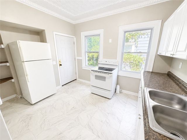 15 Home Place, Rochester, NY 14611