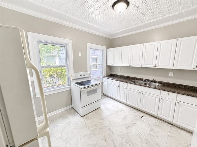 15 Home Place, Rochester, NY 14611