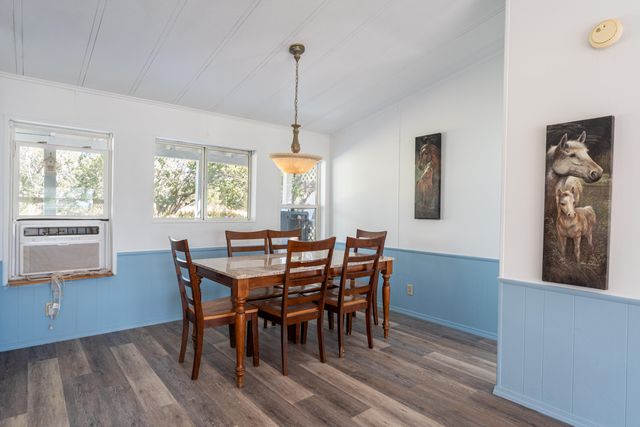 28 SKYLINE Drive, Edgewood, NM 87015