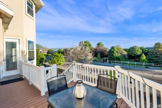 10238 S SNOW IRIS WAY, Sandy, UT 84092