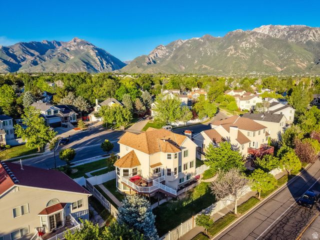 10238 S SNOW IRIS WAY, Sandy, UT 84092