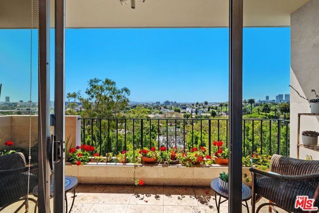 818 N Doheny Drive 606, West Hollywood, CA 90069