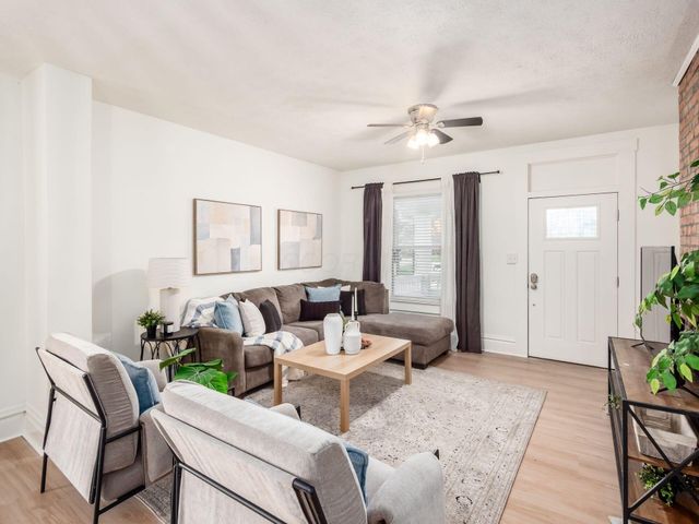 1318 N 4th Street, Columbus, OH 43201