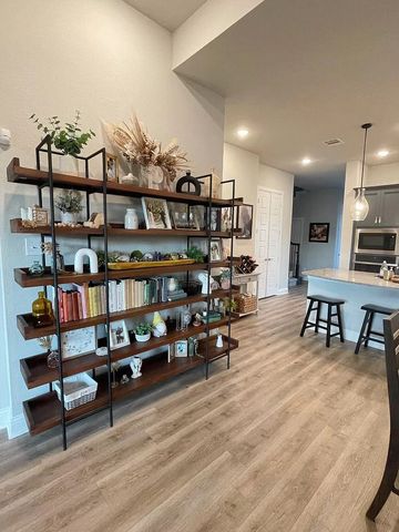 908 Lamp Post Lane, Argyle, TX 76226