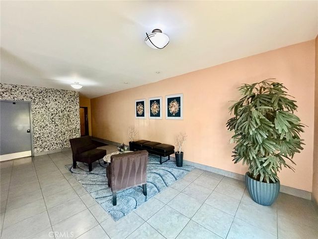 1139 E Ocean Boulevard 108, Long Beach, CA 90802