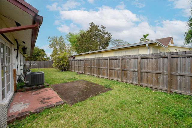 13329 SW 113th Pl, Miami, FL 33176