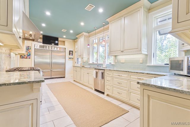 3382 Thomas Avenue, Montgomery, AL 36111