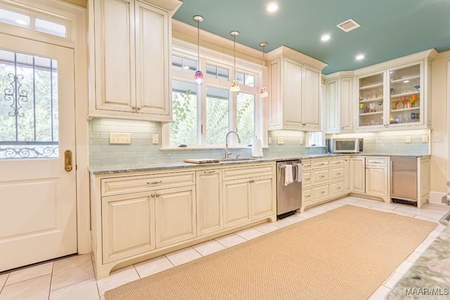 3382 Thomas Avenue, Montgomery, AL 36111