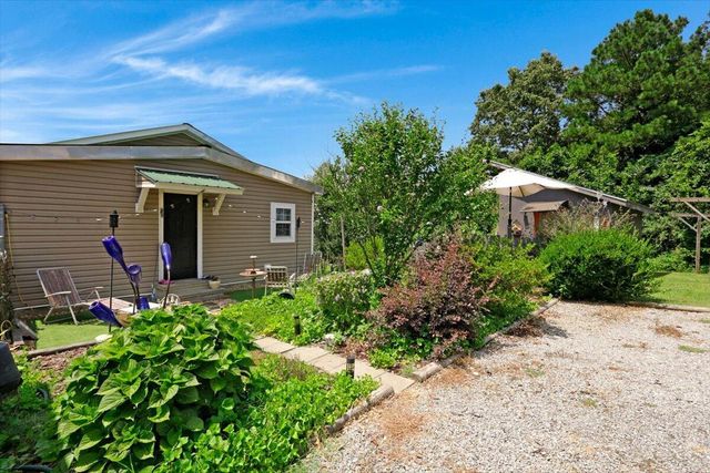 1015 Long Island Road, New Hope, TN 37380