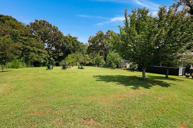 1015 Long Island Road, New Hope, TN 37380