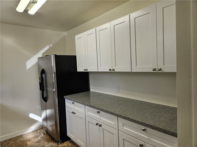 6907 White Oak, Reseda, CA 91335