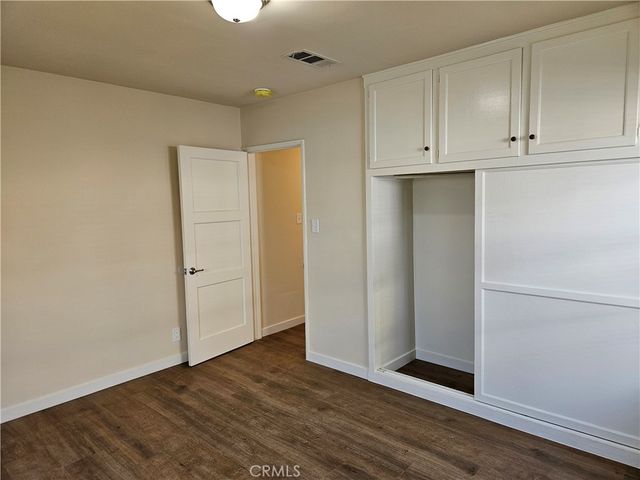 6907 White Oak, Reseda, CA 91335