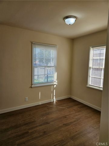 6907 White Oak, Reseda, CA 91335