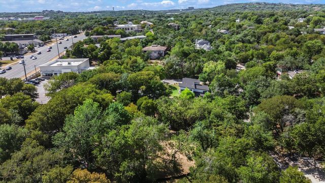 613 Rock Park DR, Austin, TX 78746