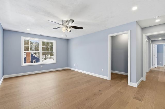 9 Michelle Drive, Nashua, NH 03062