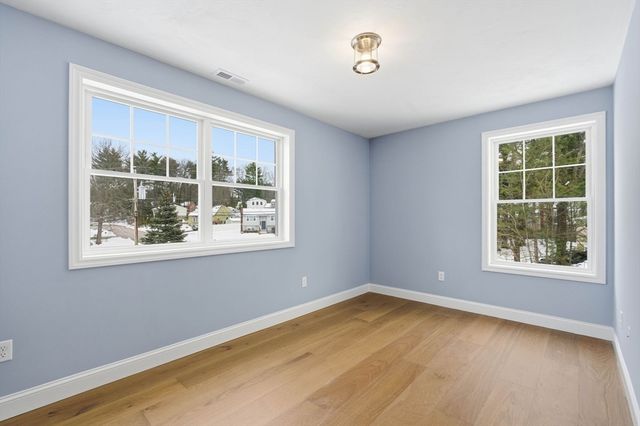 9 Michelle Drive, Nashua, NH 03062