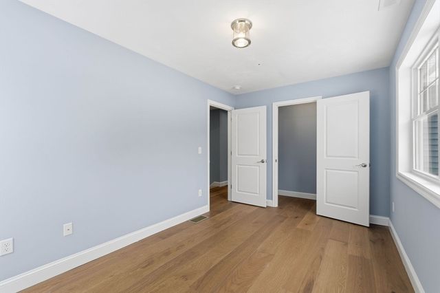 9 Michelle Drive, Nashua, NH 03062