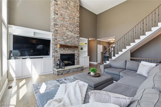 10900 Angela Drive, Kirtland, OH 44094