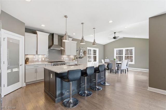 10900 Angela Drive, Kirtland, OH 44094