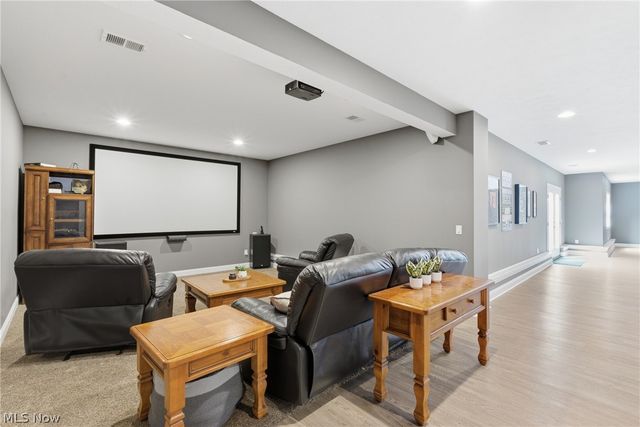 10900 Angela Drive, Kirtland, OH 44094