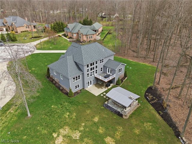 10900 Angela Drive, Kirtland, OH 44094